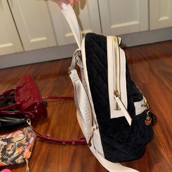 Juicy Couture Backpack - Picture 4 of 11